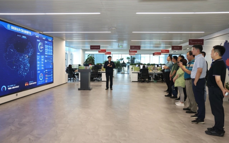 交通運(yùn)輸部科學(xué)研究院、中國交通報(bào)社相關(guān)領(lǐng)導(dǎo)到榮程集團(tuán)調(diào)研座談