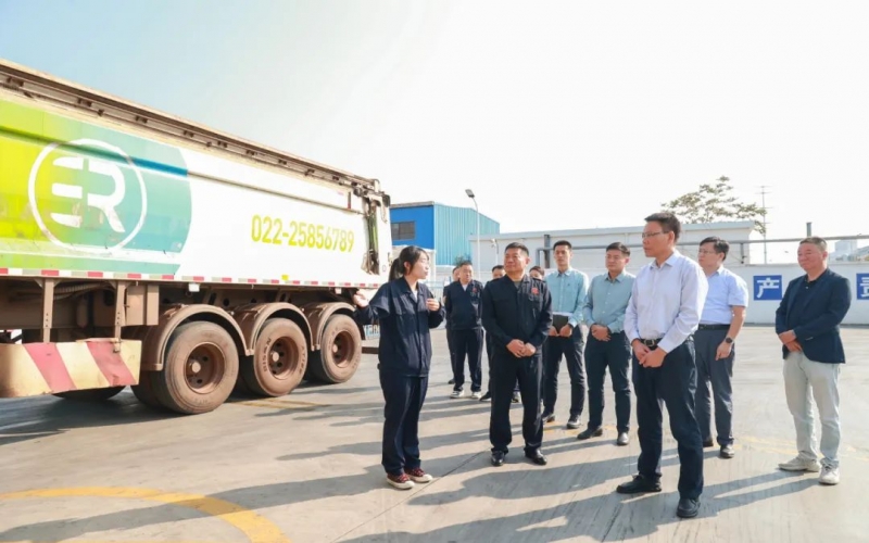 天津市交通運(yùn)輸委黨委書(shū)記、主任王志楠一行到榮程集團(tuán)走訪調(diào)研