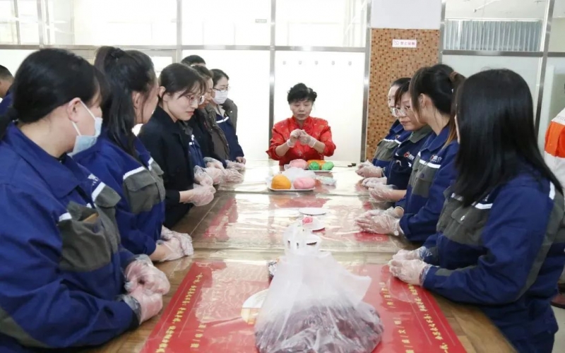 巧手捏面塑 指尖傳非遺！榮程鋼鐵這場活動(dòng)超有趣