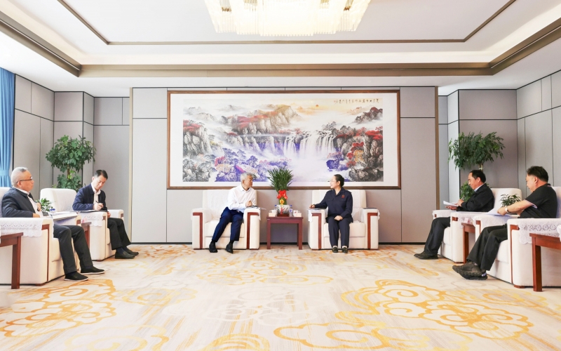 國網(wǎng)天津市電力公司董事長(zhǎng)、黨委書記郭銘群深入榮程集團(tuán)走訪調(diào)研